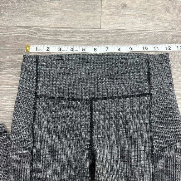 Lululemon Speed Up Tight Full-On Luxtreme
Luon Variegated Knit Heathered Black 4 - Picture 10 of 13